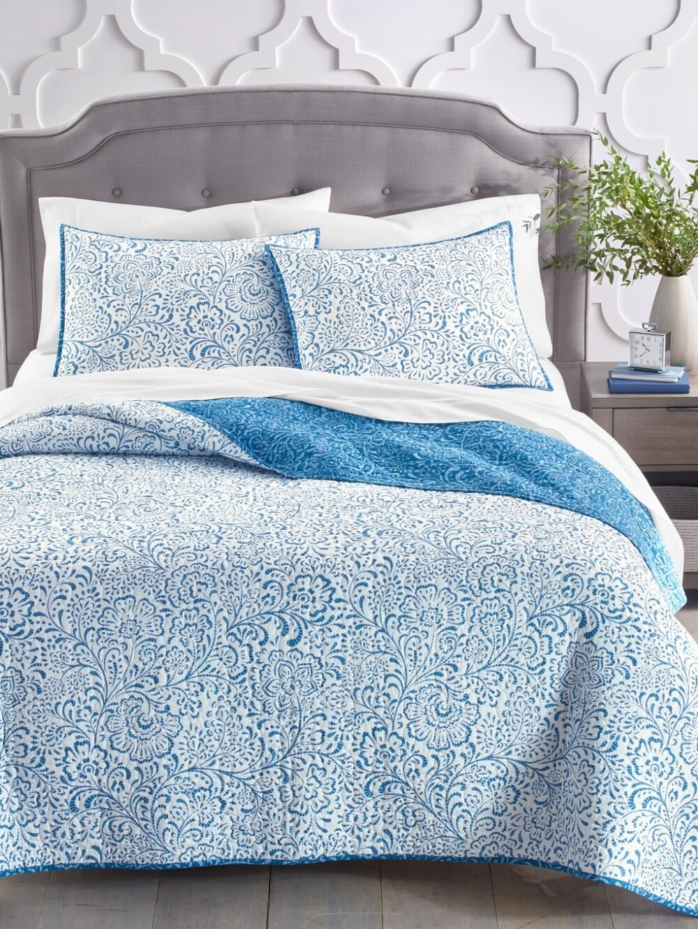 Charter Club Painted Floral 100% Cotton Quilt, King -Blue